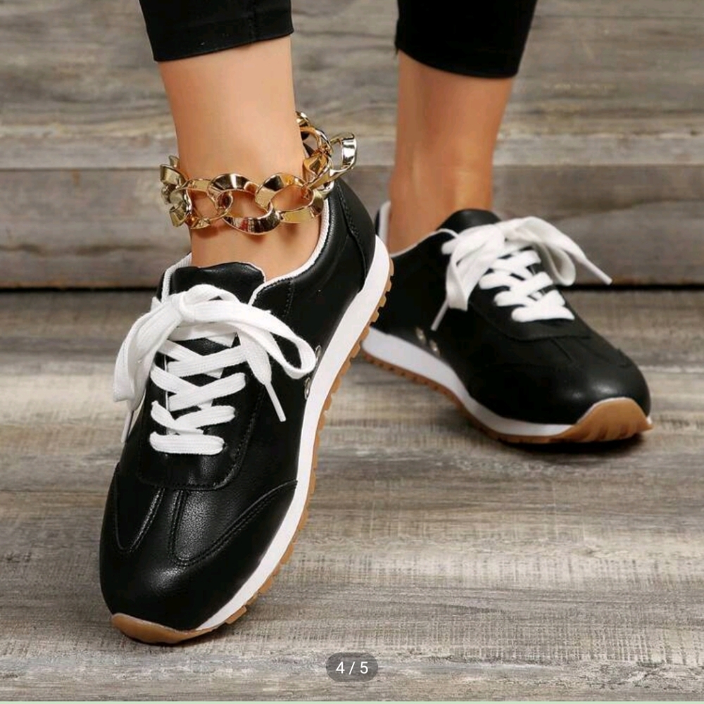 Women's all season casual breathable lace up tennis shoe